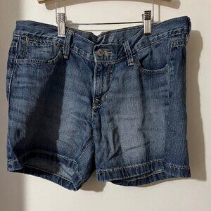 Women's Old Navy Flirt Shorts Blue Jean 5" Size 6